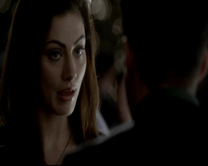 VampireDiariesWorld-dot-org_4x09OComeAllYeFaithful1740.jpg