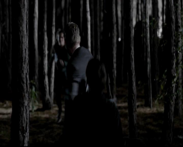 VampireDiariesWorld-dot-org_4x09OComeAllYeFaithful1748.jpg