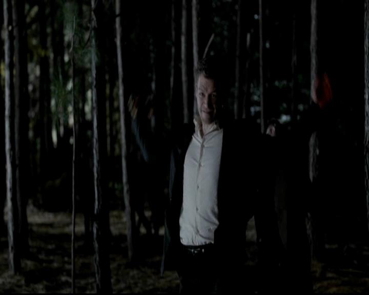 VampireDiariesWorld-dot-org_4x09OComeAllYeFaithful1749.jpg