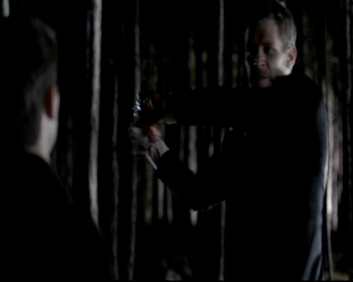 VampireDiariesWorld-dot-org_4x09OComeAllYeFaithful1752.jpg