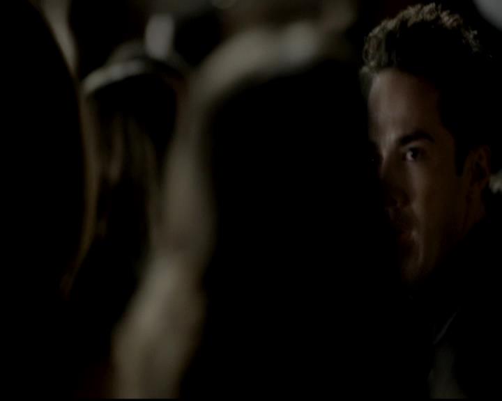 VampireDiariesWorld-dot-org_4x09OComeAllYeFaithful1767.jpg