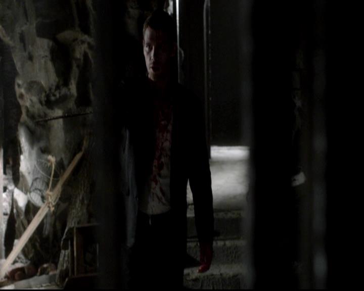 VampireDiariesWorld-dot-org_4x09OComeAllYeFaithful1798.jpg