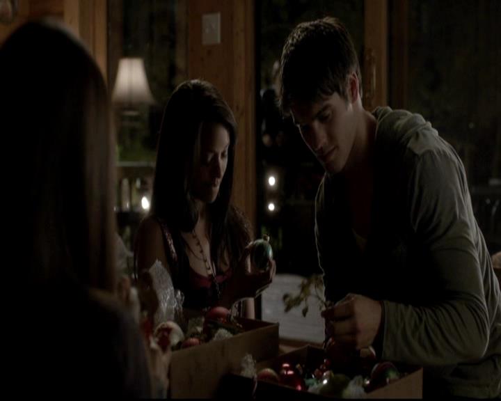 VampireDiariesWorld-dot-org_4x09OComeAllYeFaithful1829.jpg