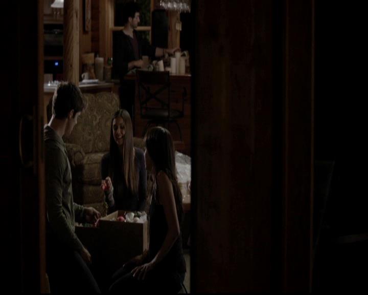 VampireDiariesWorld-dot-org_4x09OComeAllYeFaithful1831.jpg