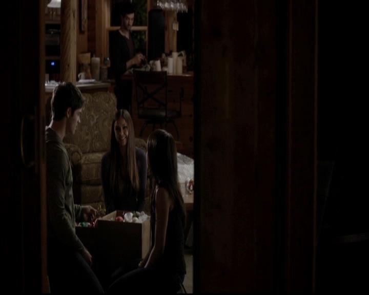 VampireDiariesWorld-dot-org_4x09OComeAllYeFaithful1833.jpg