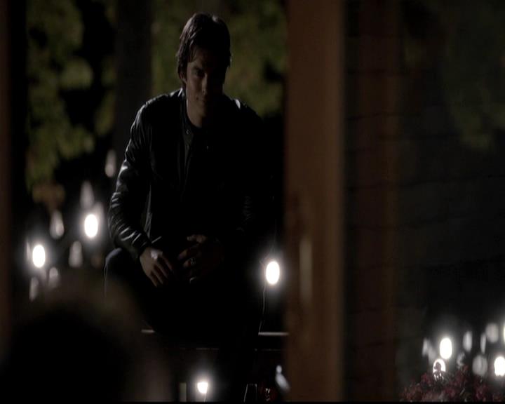 VampireDiariesWorld-dot-org_4x09OComeAllYeFaithful1834.jpg