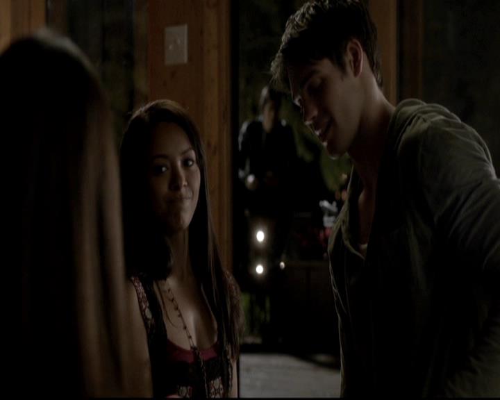 VampireDiariesWorld-dot-org_4x09OComeAllYeFaithful1835.jpg