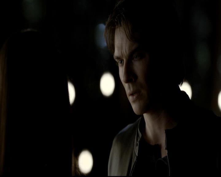 VampireDiariesWorld-dot-org_4x09OComeAllYeFaithful1926.jpg