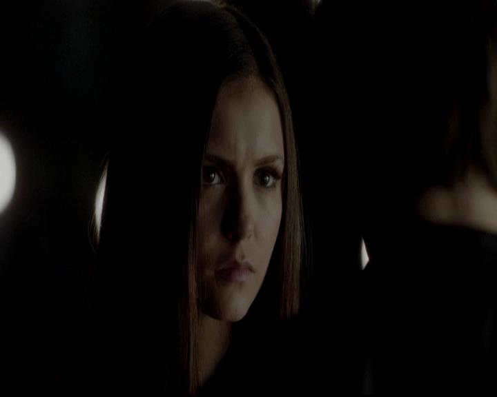 VampireDiariesWorld-dot-org_4x09OComeAllYeFaithful1930.jpg