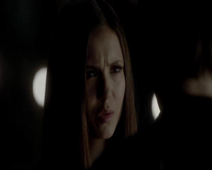 VampireDiariesWorld-dot-org_4x09OComeAllYeFaithful1935.jpg