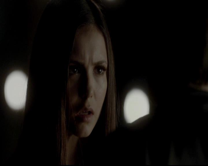 VampireDiariesWorld-dot-org_4x09OComeAllYeFaithful1939.jpg