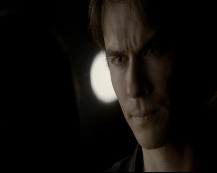 VampireDiariesWorld-dot-org_4x09OComeAllYeFaithful1949.jpg