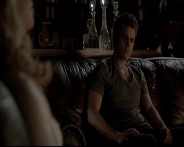 VampireDiariesWorld-dot-org_4x09OComeAllYeFaithful1965.jpg