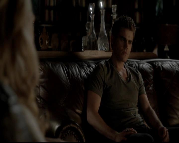 VampireDiariesWorld-dot-org_4x09OComeAllYeFaithful1967.jpg