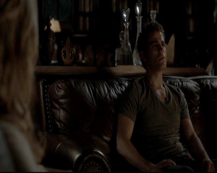 VampireDiariesWorld-dot-org_4x09OComeAllYeFaithful1976.jpg