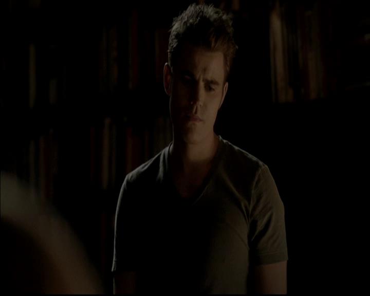 VampireDiariesWorld-dot-org_4x09OComeAllYeFaithful2018.jpg