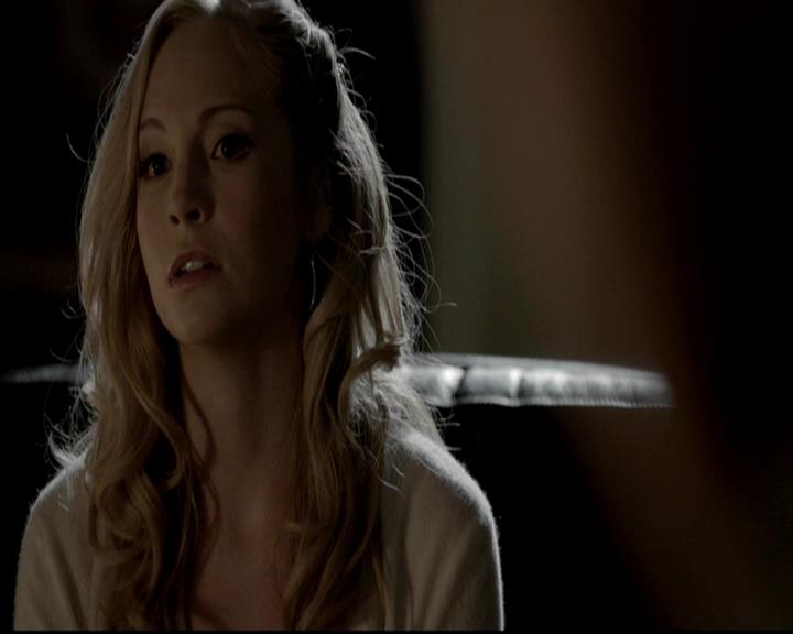 VampireDiariesWorld-dot-org_4x09OComeAllYeFaithful2026.jpg