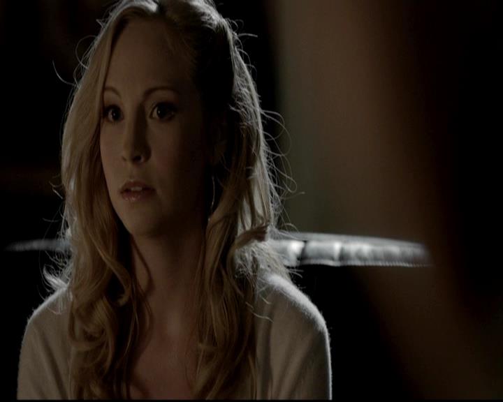 VampireDiariesWorld-dot-org_4x09OComeAllYeFaithful2029.jpg