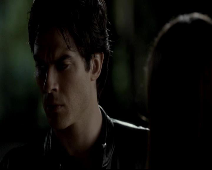 VampireDiariesWorld-dot-org_4x09OComeAllYeFaithful2114.jpg