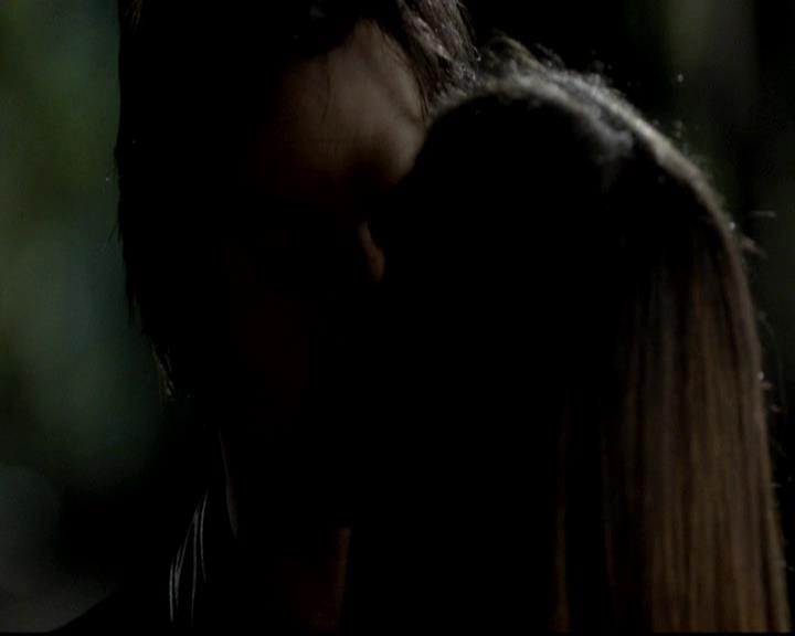 VampireDiariesWorld-dot-org_4x09OComeAllYeFaithful2127.jpg