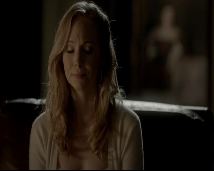 VampireDiariesWorld-dot-org_4x09OComeAllYeFaithful2146.jpg