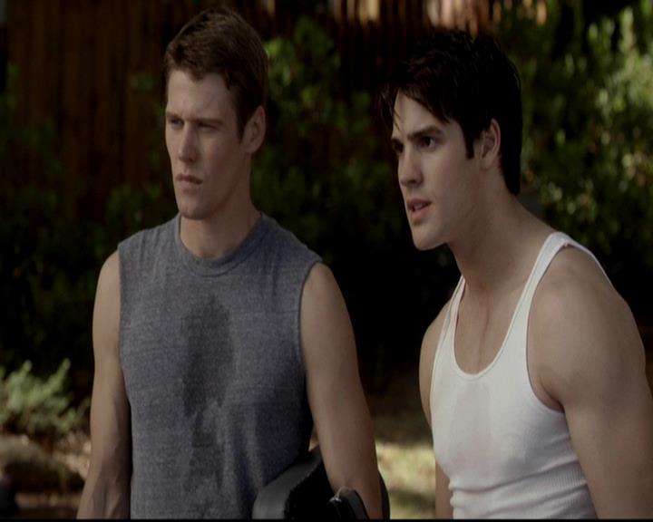 VampireDiariesWorld-dot-org_4x10AfterSchoolSpecial0329.jpg