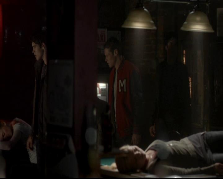 VampireDiariesWorld-dot-org_4x10AfterSchoolSpecial2250.jpg