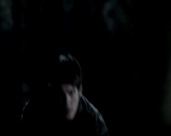 VampireDiariesWorld-dot-org_4x11CatchMeIfYouCan0024.jpg