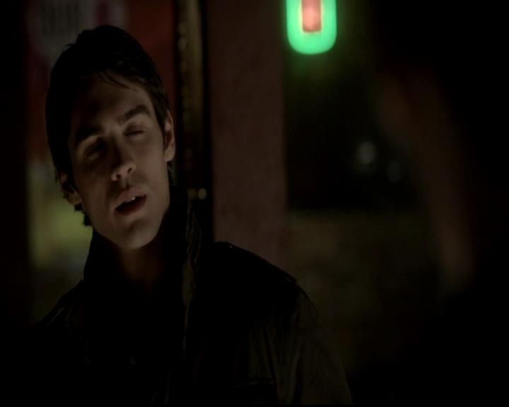 VampireDiariesWorld-dot-org_4x11CatchMeIfYouCan0042.jpg