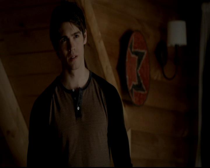 VampireDiariesWorld-dot-org_4x11CatchMeIfYouCan0211.jpg