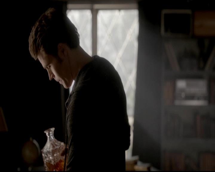 VampireDiariesWorld-dot-org_4x11CatchMeIfYouCan0303.jpg