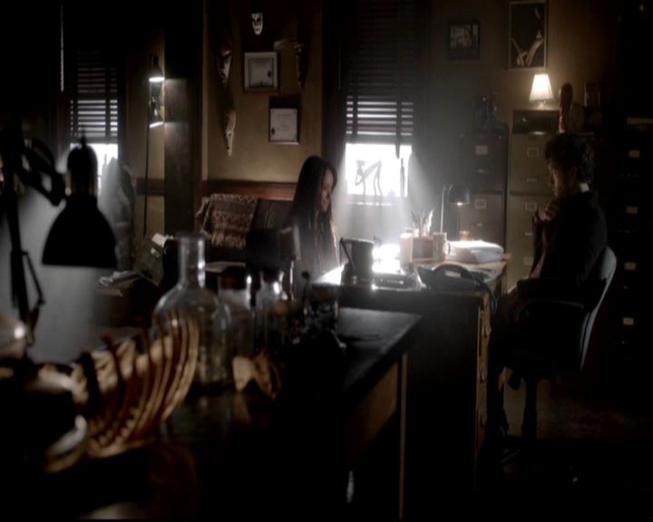 VampireDiariesWorld-dot-org_4x11CatchMeIfYouCan0354.jpg