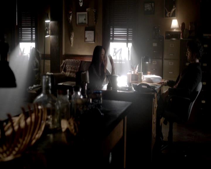 VampireDiariesWorld-dot-org_4x11CatchMeIfYouCan0357.jpg