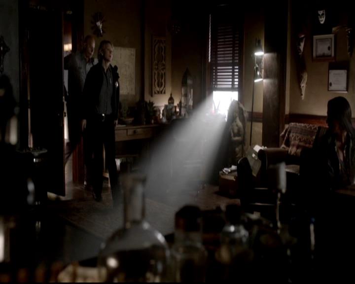 VampireDiariesWorld-dot-org_4x11CatchMeIfYouCan0397.jpg