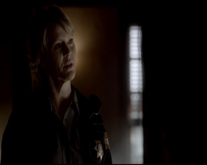 VampireDiariesWorld-dot-org_4x11CatchMeIfYouCan0406.jpg