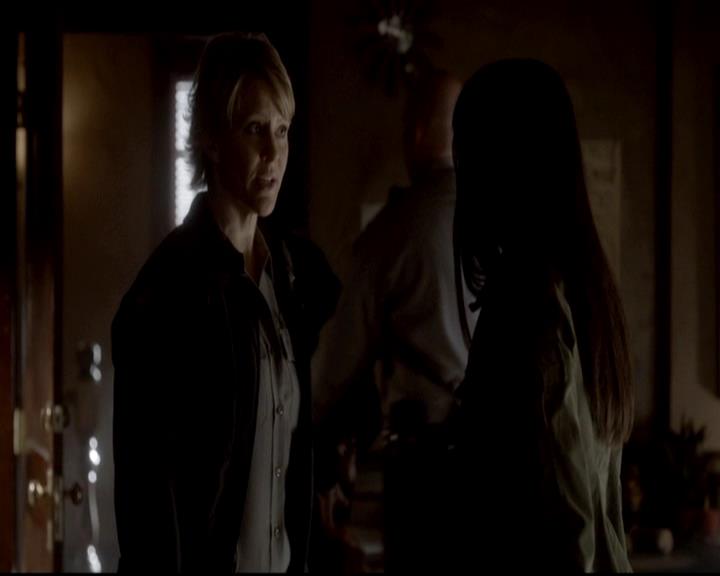 VampireDiariesWorld-dot-org_4x11CatchMeIfYouCan0409.jpg