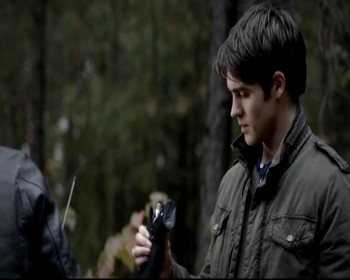 VampireDiariesWorld-dot-org_4x11CatchMeIfYouCan0421.jpg