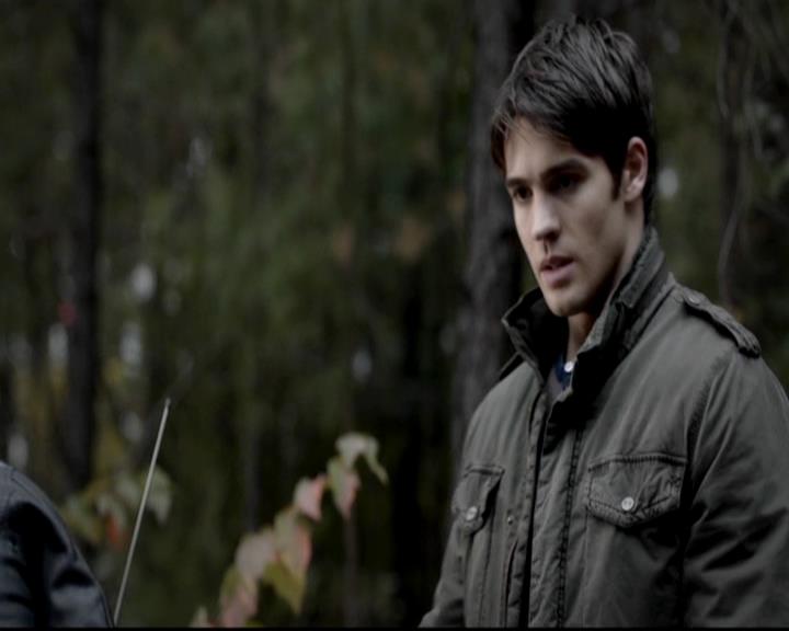 VampireDiariesWorld-dot-org_4x11CatchMeIfYouCan0422.jpg