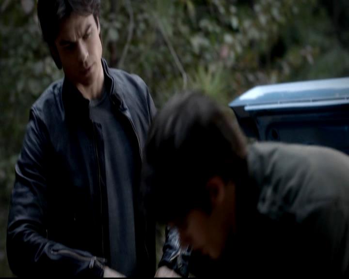 VampireDiariesWorld-dot-org_4x11CatchMeIfYouCan0431.jpg