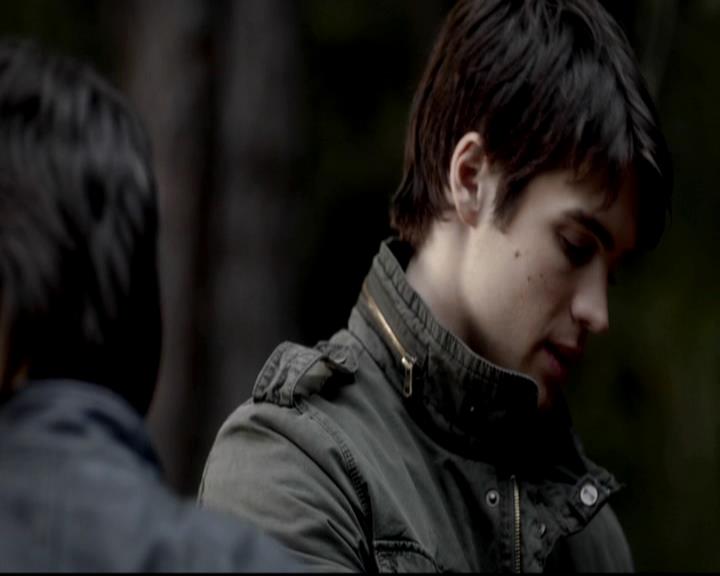 VampireDiariesWorld-dot-org_4x11CatchMeIfYouCan0440.jpg