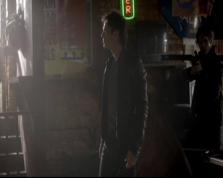 VampireDiariesWorld-dot-org_4x11CatchMeIfYouCan0464.jpg