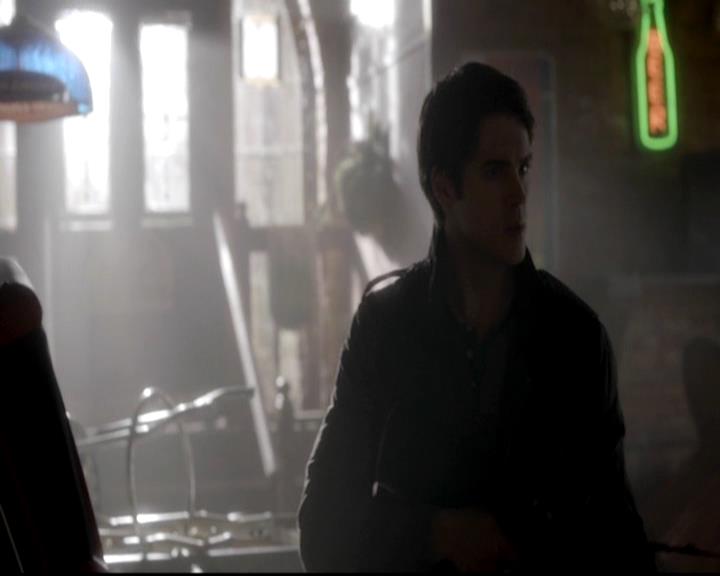 VampireDiariesWorld-dot-org_4x11CatchMeIfYouCan0477.jpg