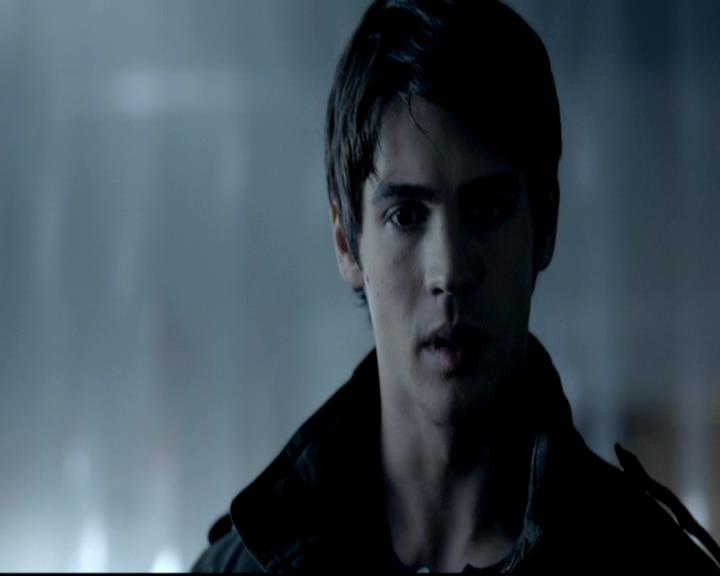 VampireDiariesWorld-dot-org_4x11CatchMeIfYouCan0501.jpg