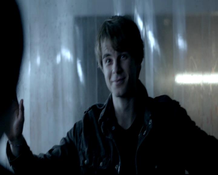 VampireDiariesWorld-dot-org_4x11CatchMeIfYouCan0505.jpg