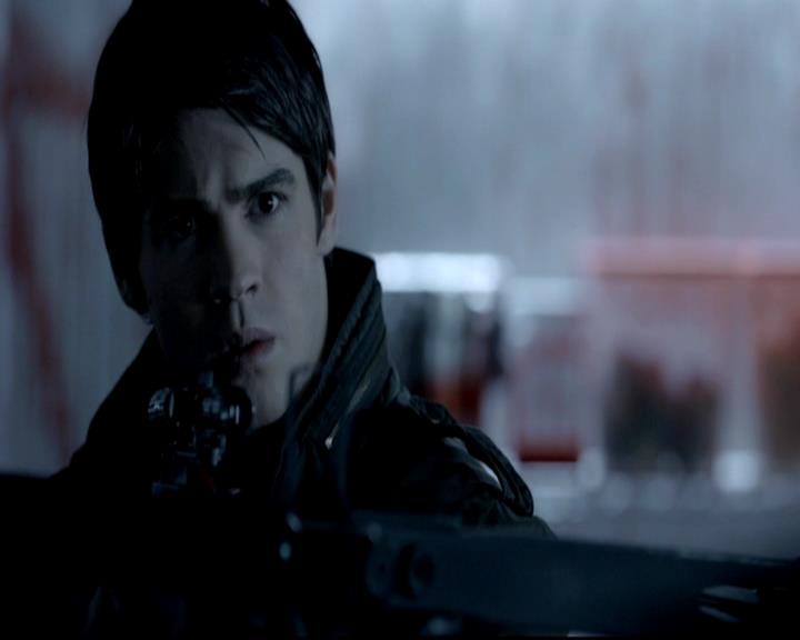 VampireDiariesWorld-dot-org_4x11CatchMeIfYouCan0506.jpg