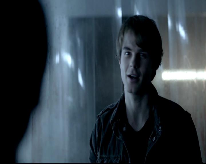 VampireDiariesWorld-dot-org_4x11CatchMeIfYouCan0511.jpg