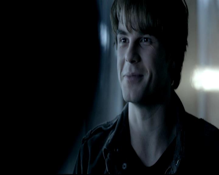 VampireDiariesWorld-dot-org_4x11CatchMeIfYouCan0513.jpg