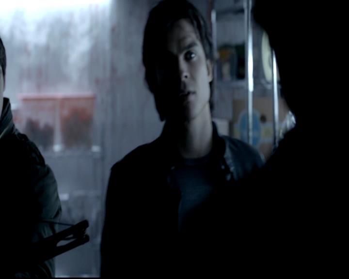 VampireDiariesWorld-dot-org_4x11CatchMeIfYouCan0529.jpg