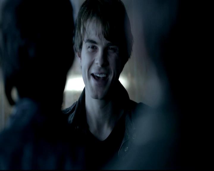 VampireDiariesWorld-dot-org_4x11CatchMeIfYouCan0531.jpg