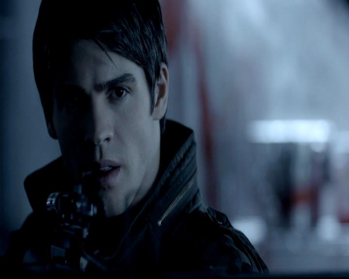 VampireDiariesWorld-dot-org_4x11CatchMeIfYouCan0587.jpg